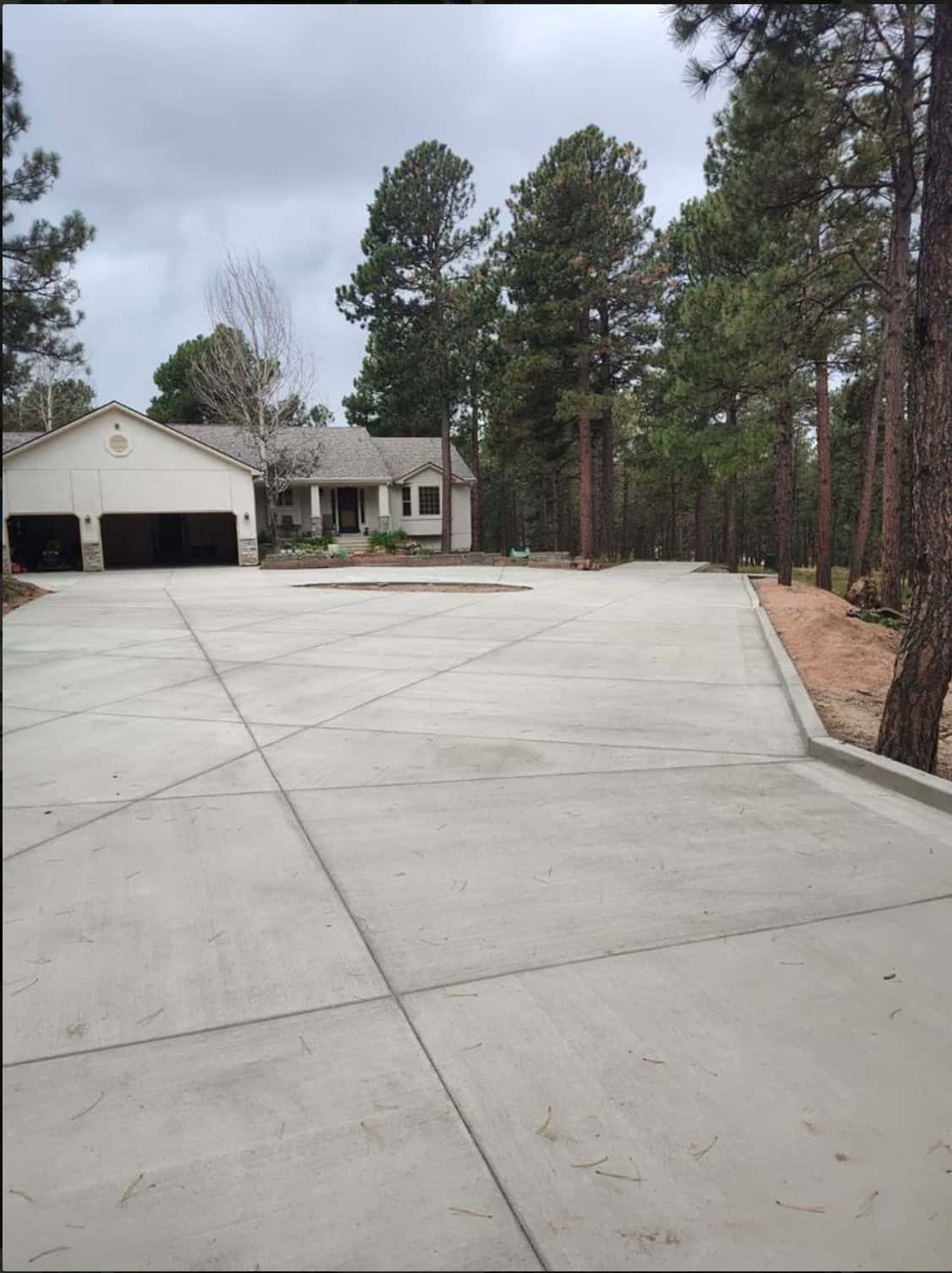 Residential concrete services Colorado Springs - driveways, patios, walkways installation