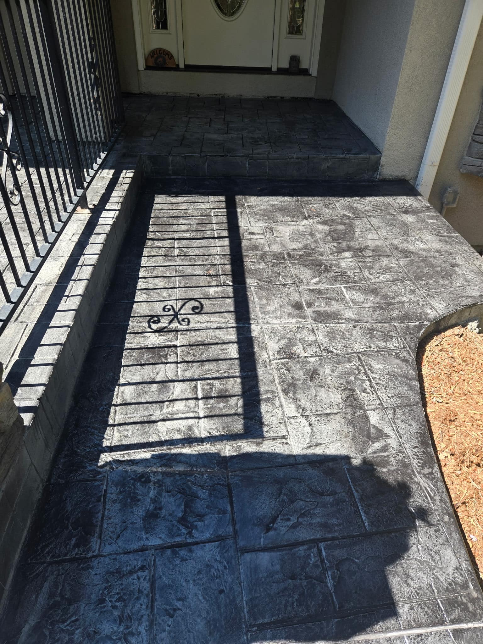 Charcoal stamped concrete pattern