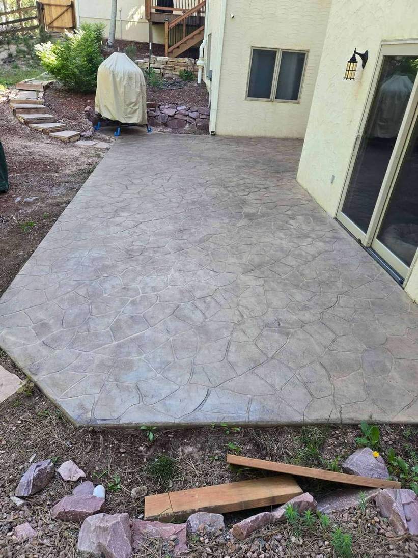 European fan pattern stamped patio - elegant design