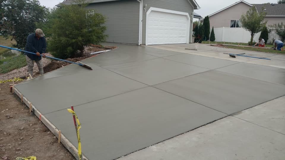 Concrete driveway installation Colorado Springs - professional contractors pouring new driveway